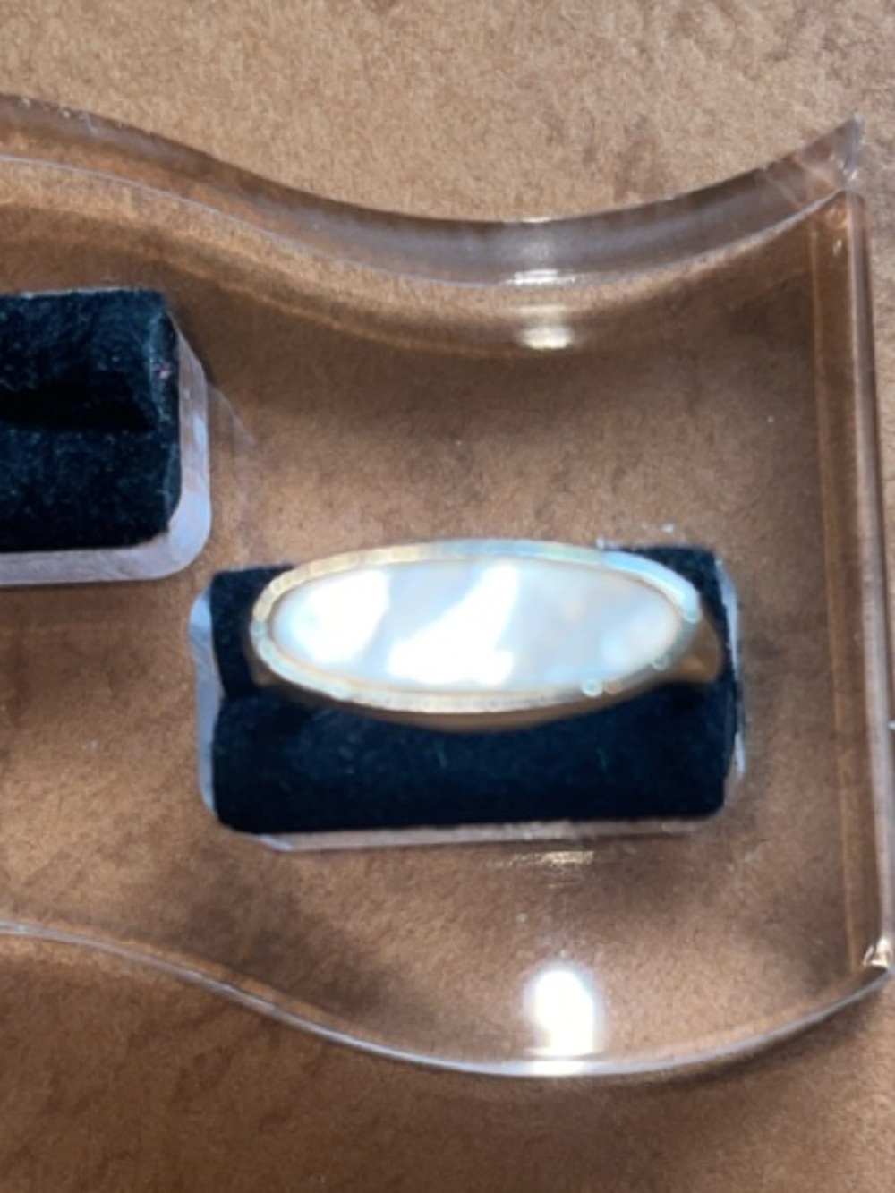 VTG AVON Gold Ring with Mother of Pearl Inlay